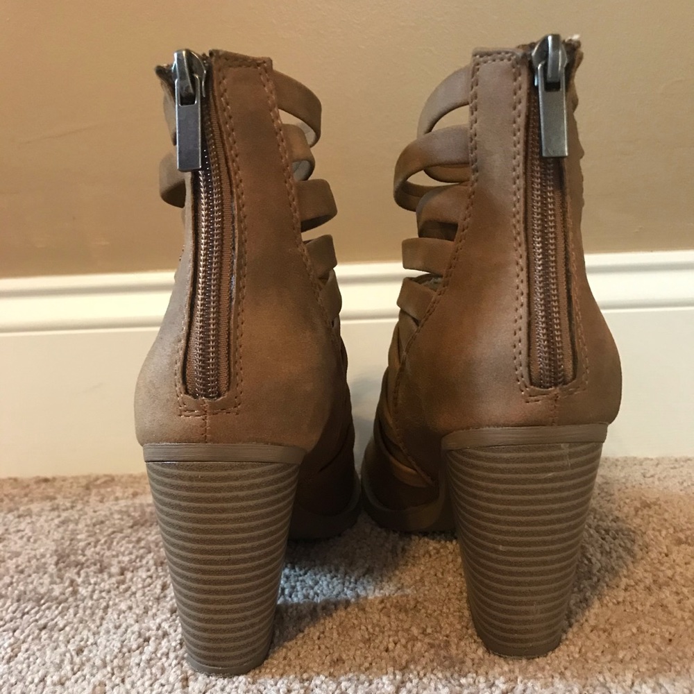 Booties - Picture 3 of 7
